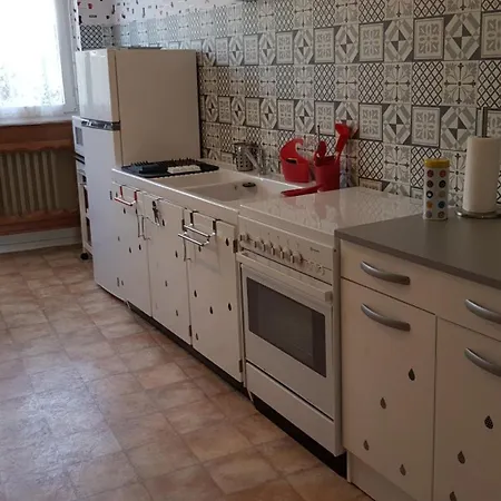 Chez Andree Apartment *