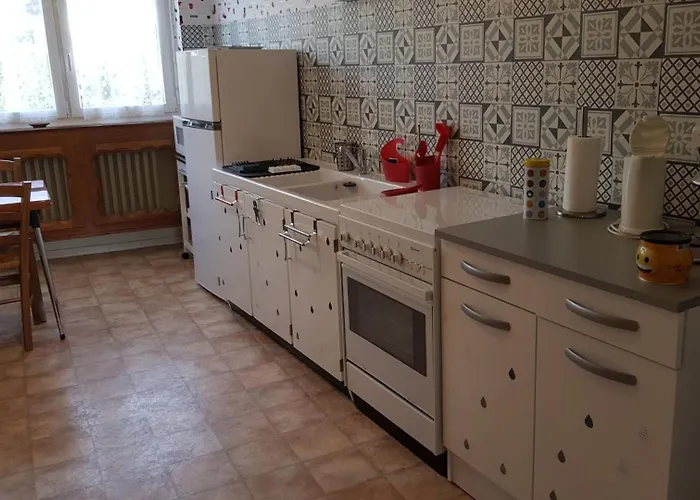 Chez Andree Apartment *